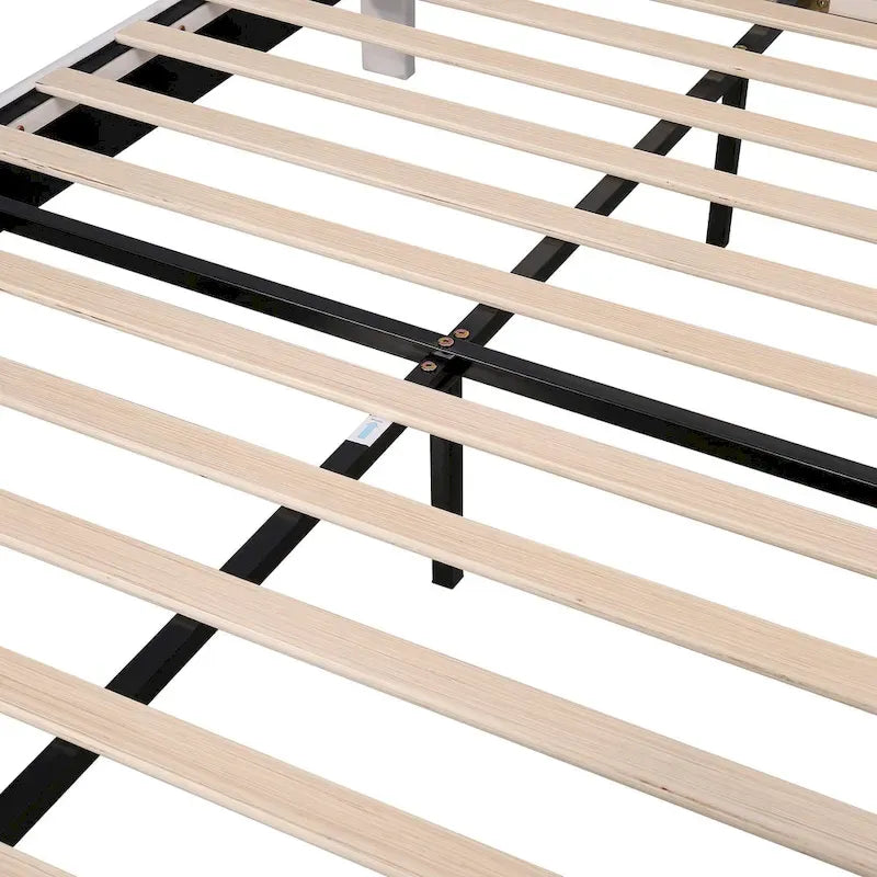 Cama con plataforma tapizada y cabecero con estampado floral