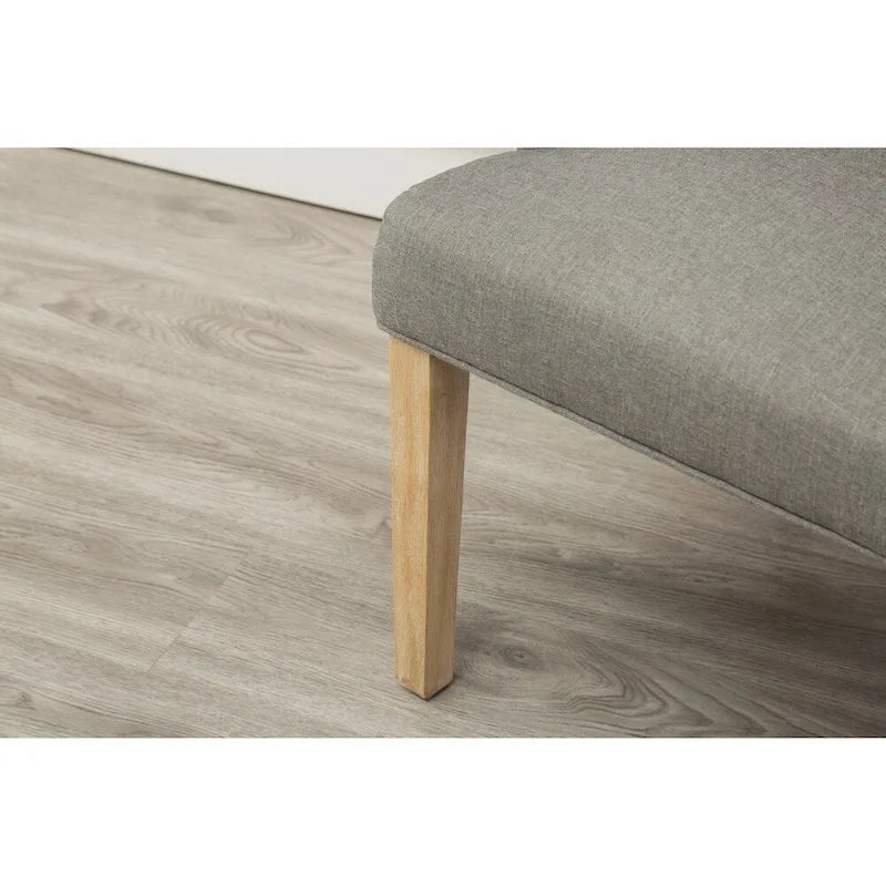 Polsterstühle mit Flügelrücken aus Massivholz und silbernen Ziernägeln (2er-Set)