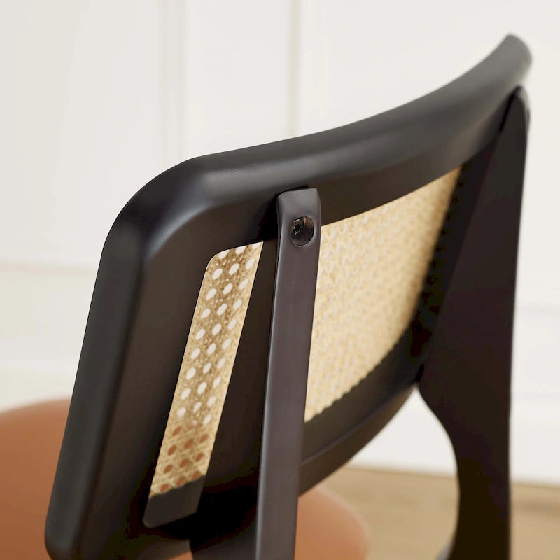Esszimmerstühle aus Leder mit Rückenlehne aus Rohrgeflecht (2er-Set)