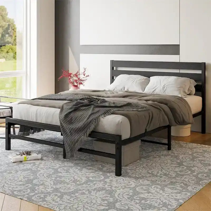 Bettgestell mit Plattform und Kopfteil aus Holz, Stauraum unter dem Bett