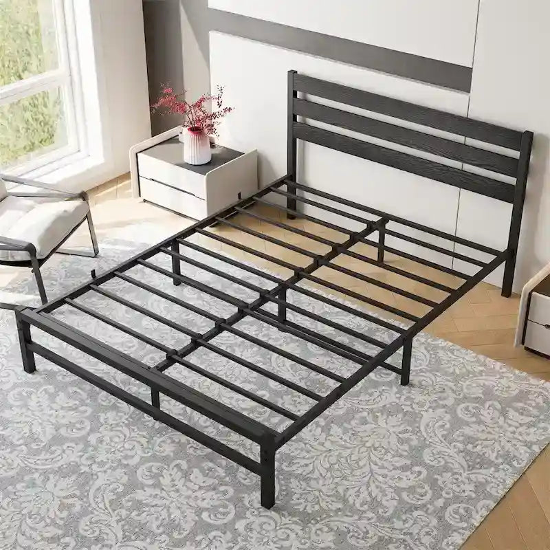 Bettgestell mit Plattform und Kopfteil aus Holz, Stauraum unter dem Bett
